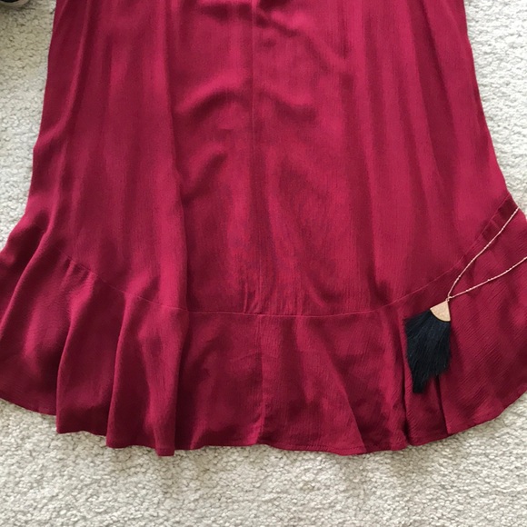 Wine Color, Scoopback Sleeveless Dress - Picture 6 of 8